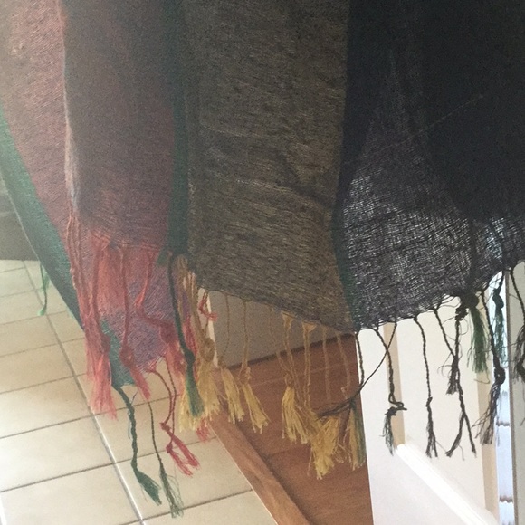 Pashmania scarf, 5’ 5” long and 2’ wide - Picture 2 of 5